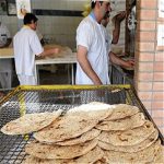 مشاور وزیر اقتصاد: روزانه ۵۰ میلیون قرص نان لواش در نانوایی‌ها گم می‌شود