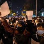 شدت گرفتن درگیری‌ها بین پلیس و معترضان در چین